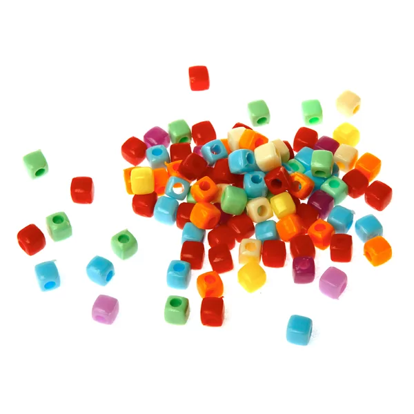 95 perles plastique carrées 8 x 8 mm
